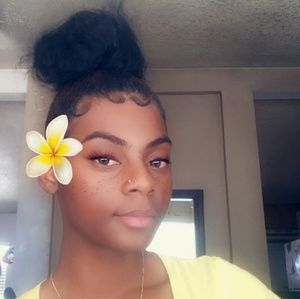 Meet your Posher, Alexa